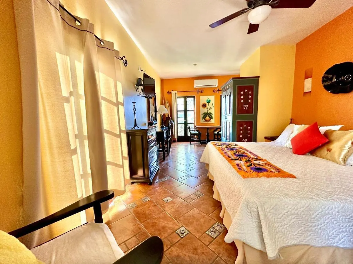 La Villa Del Ensueno Boutique Hotel Tlaquepaque